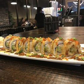KHANYA RAMEN AND SUSHI: Experience the Joy of Eating At Best Sushi Restaurant